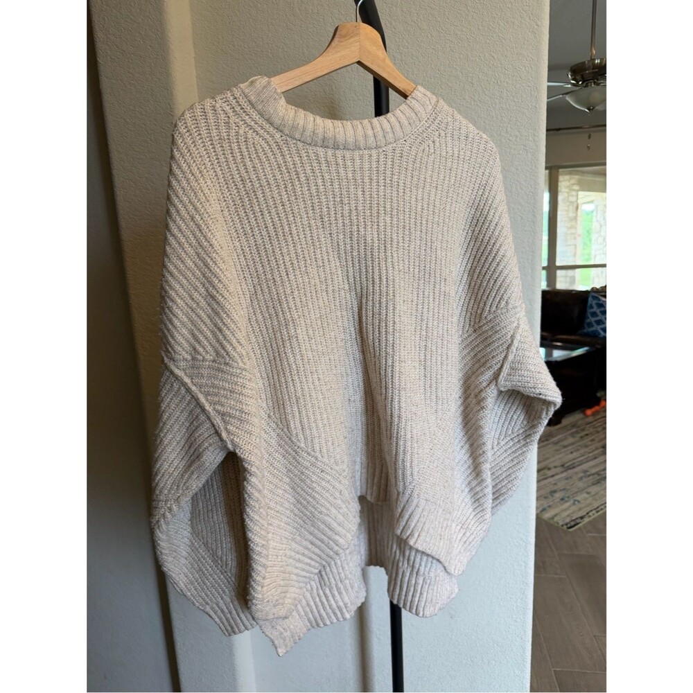 American Eagle Outfitters Cream Ribbed Crewneck Sweater L